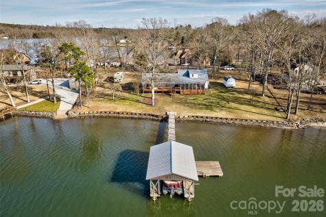 4353 Duck Haven Lane Lake Wylie SC 29710