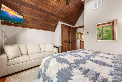 92 White Eagle Trail Banner Elk NC 28604