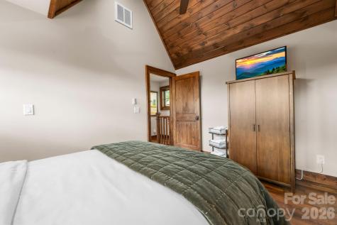 92 White Eagle Trail Banner Elk NC 28604