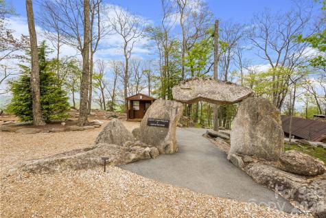92 White Eagle Trail Banner Elk NC 28604