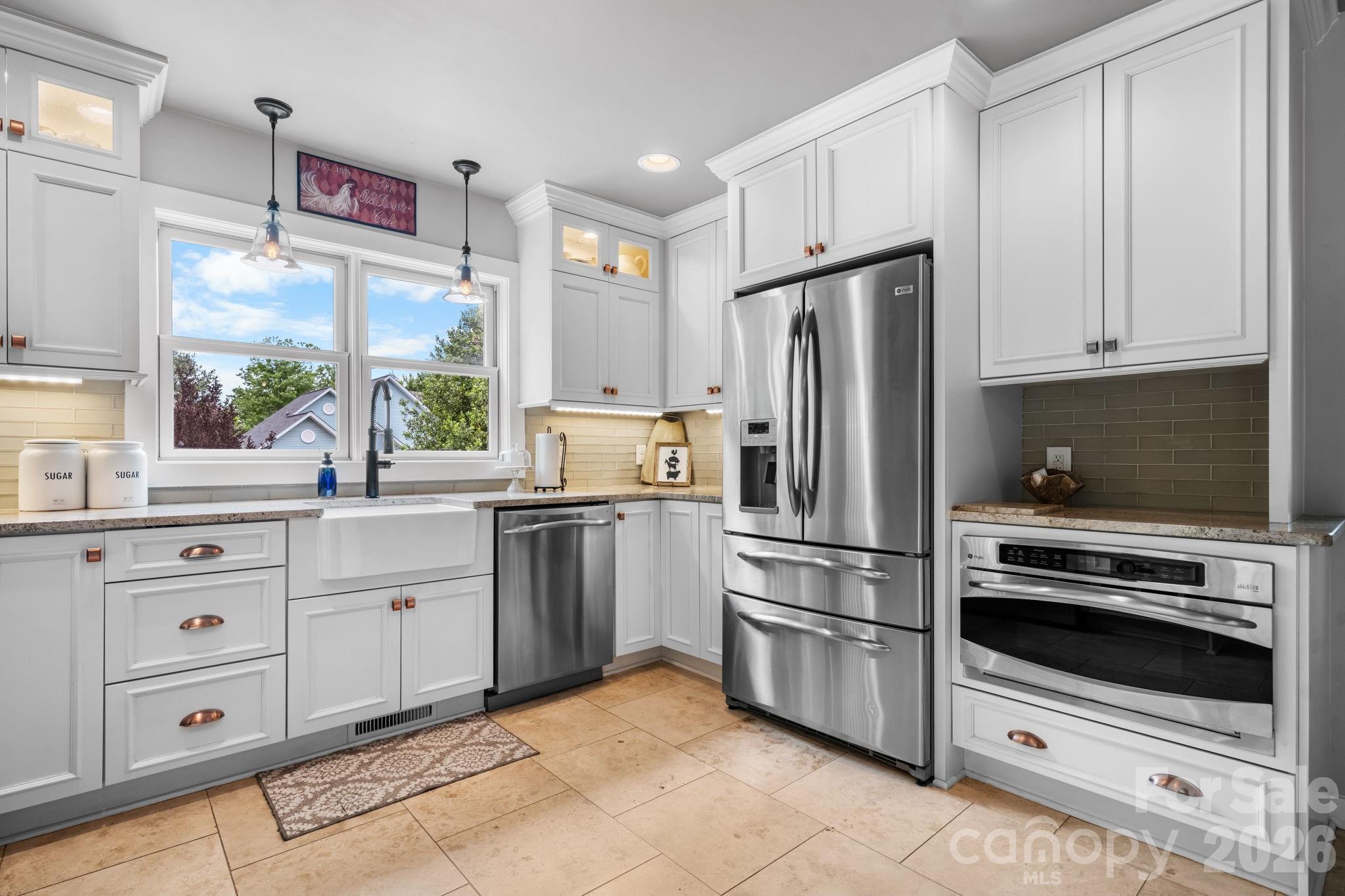 1221 Grande Vista Court Hudson NC 28638