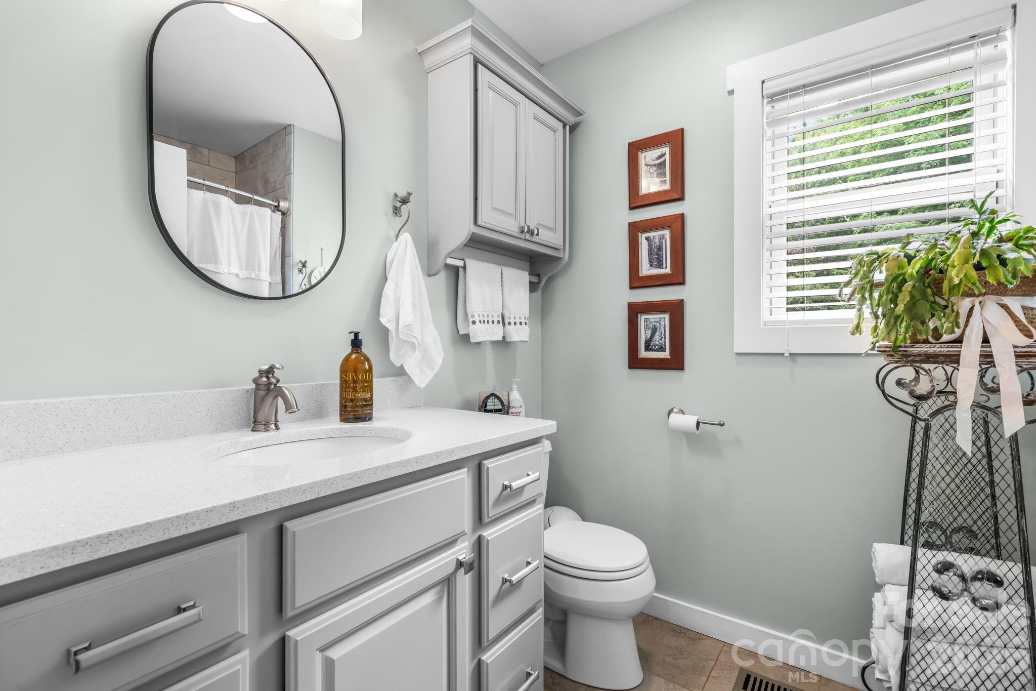 1221 Grande Vista Court Hudson NC 28638