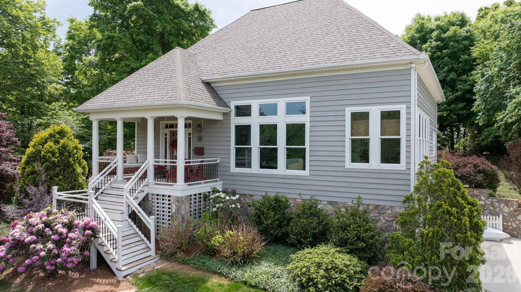 1221 Grande Vista Court Hudson NC 28638