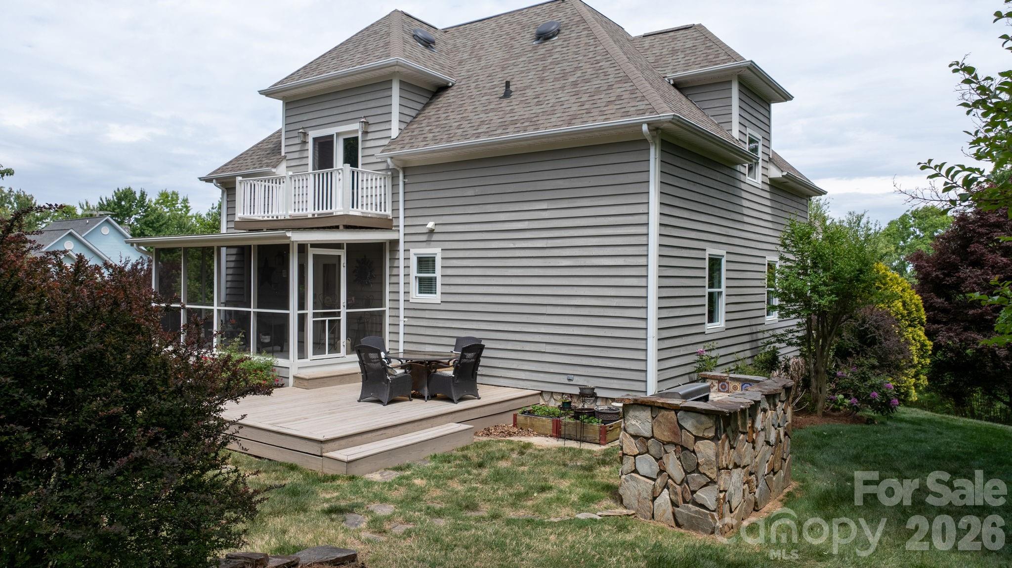 1221 Grande Vista Court Hudson NC 28638