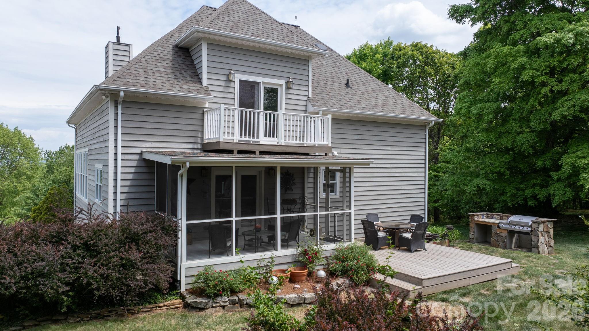 1221 Grande Vista Court Hudson NC 28638
