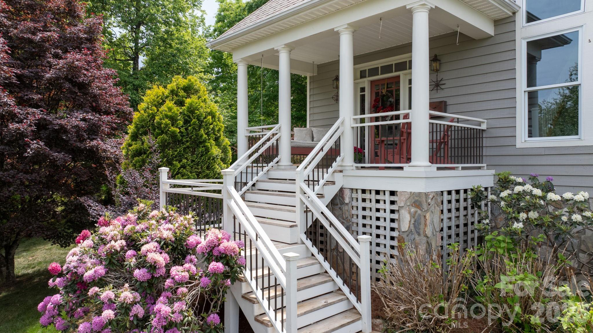 1221 Grande Vista Court Hudson NC 28638
