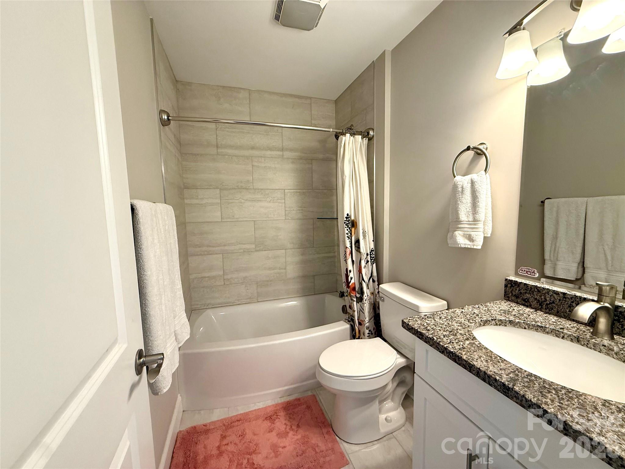 2636 2nd Street NE Hickory NC 28601