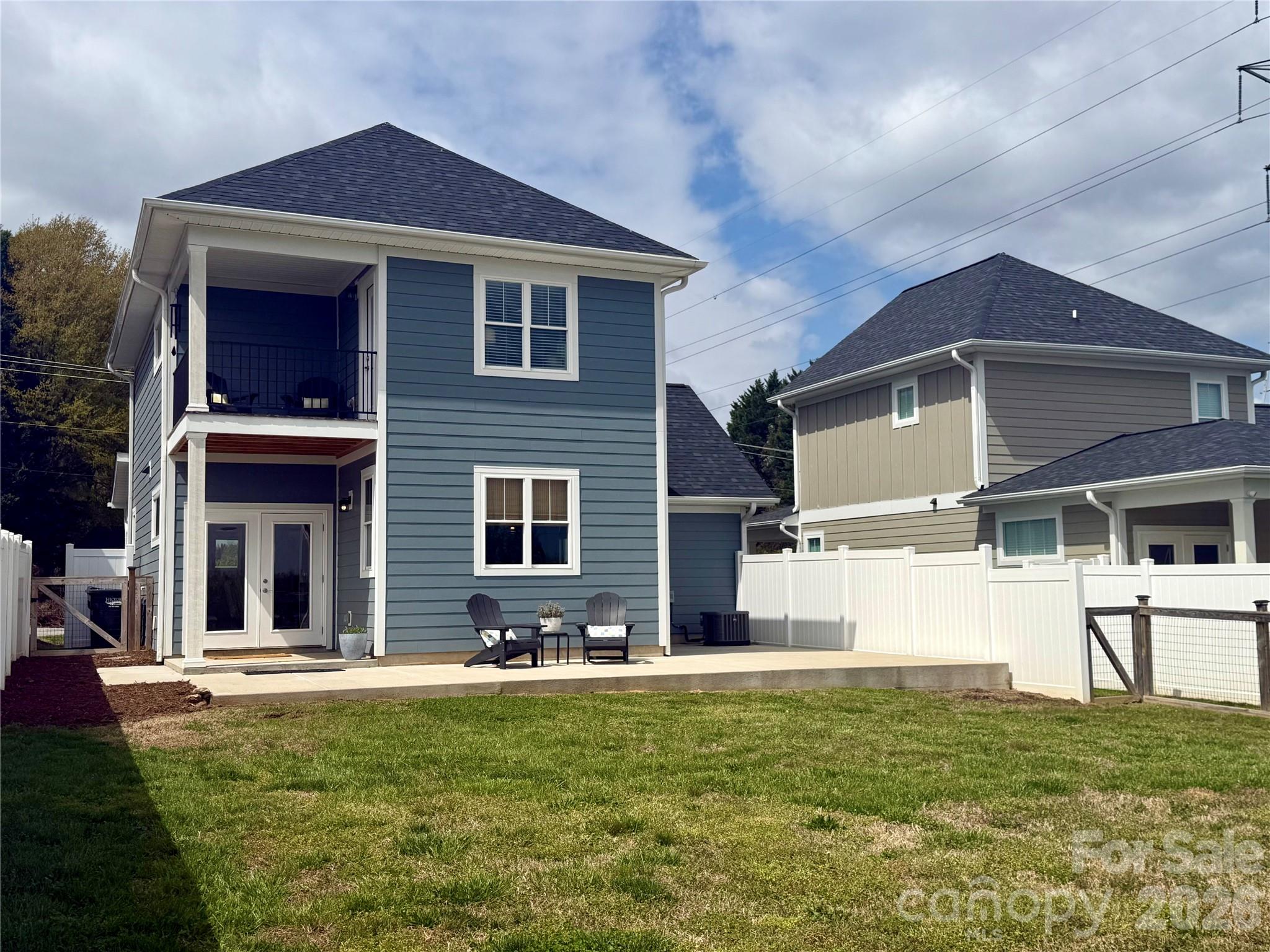 2636 2nd Street NE Hickory NC 28601