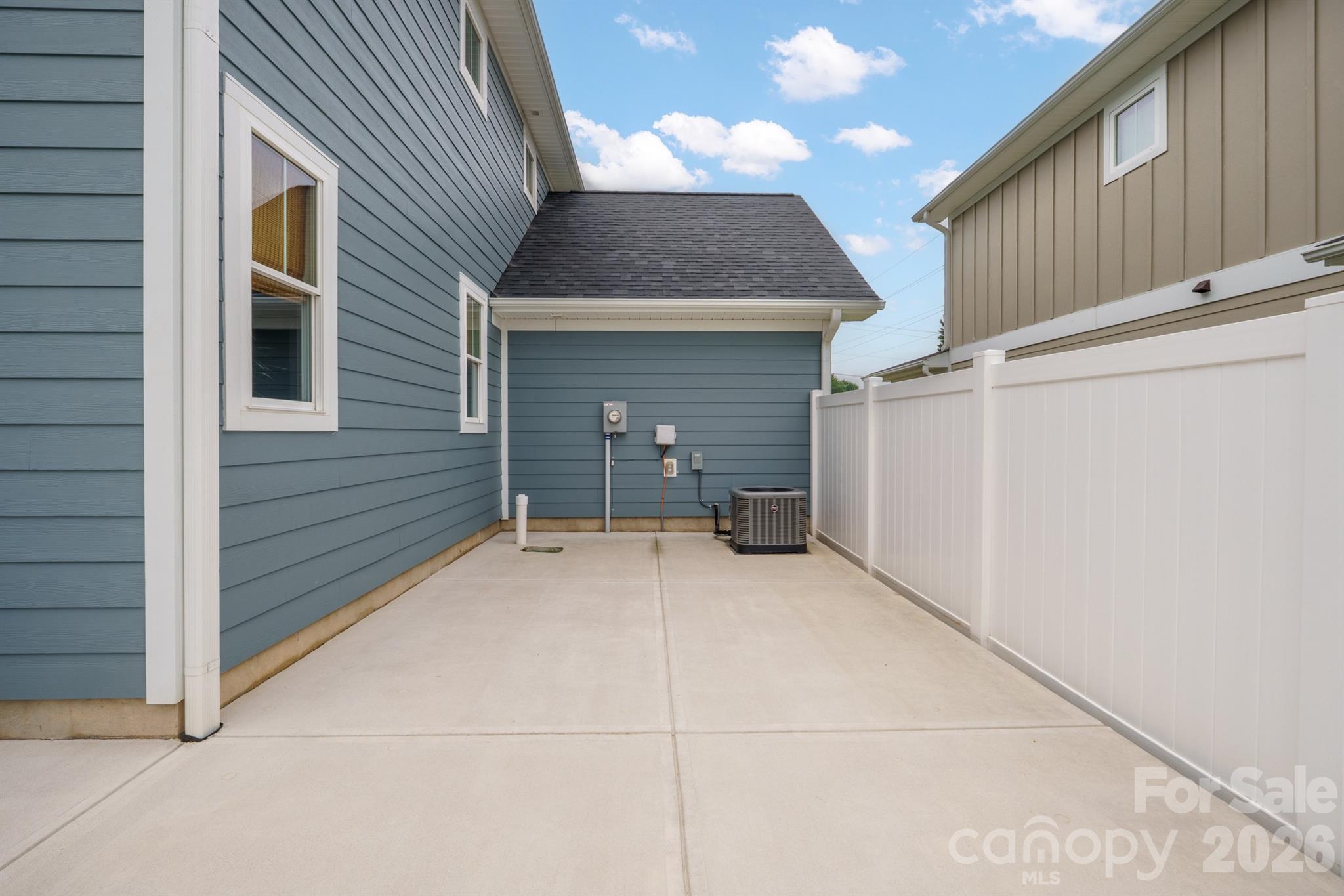 2636 2nd Street NE Hickory NC 28601