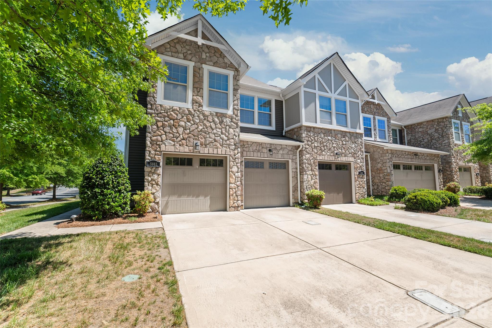 5662 Stonewells Drive Charlotte NC 28278