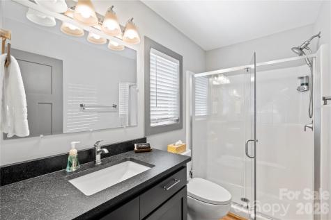 156 Ellerslie Acre Hendersonville NC 28739
