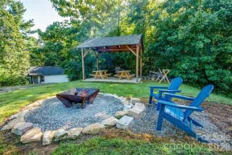 156 Ellerslie Acre Hendersonville NC 28739