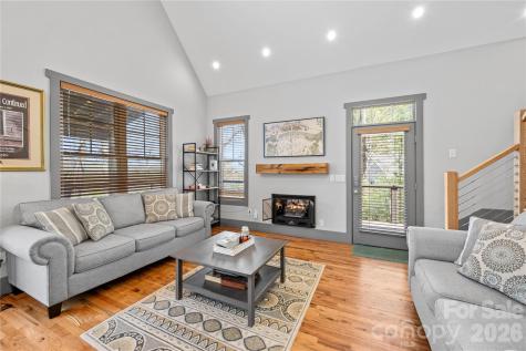156 Ellerslie Acre Hendersonville NC 28739