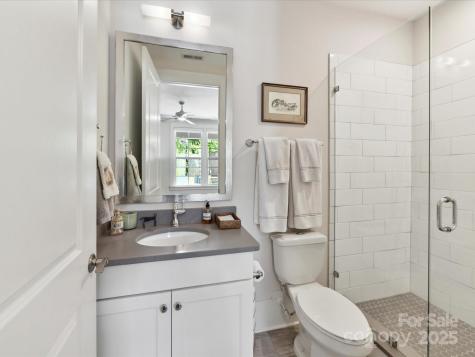 6531 Hazelton Drive Charlotte NC 28210