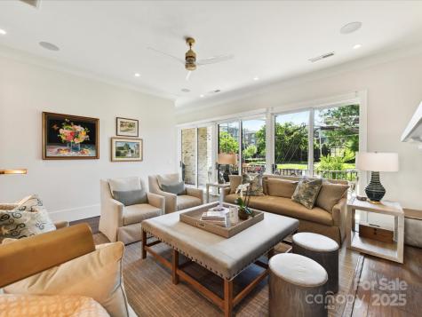 6531 Hazelton Drive Charlotte NC 28210