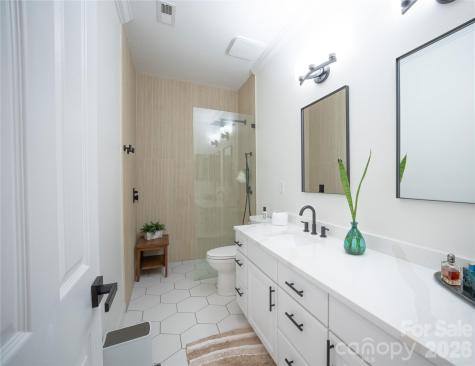 12058 Pelican Court Tega Cay SC 29708