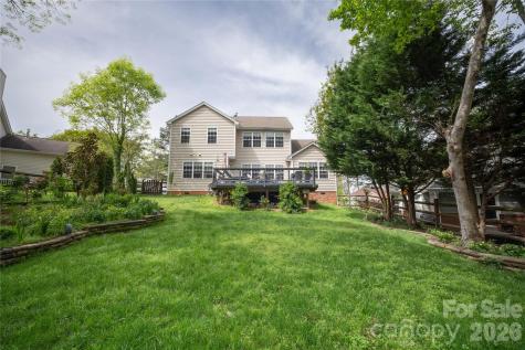 12058 Pelican Court Tega Cay SC 29708