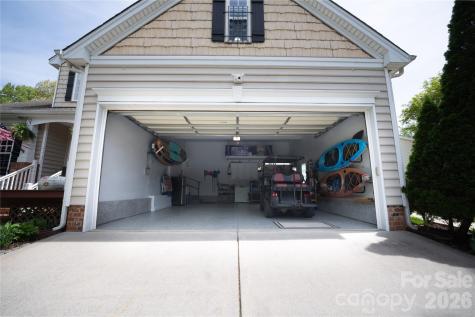 12058 Pelican Court Tega Cay SC 29708