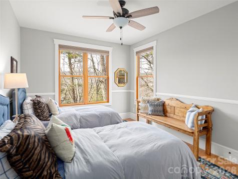 9 Stegall Lane Asheville NC 28805