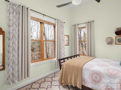 9 Stegall Lane Asheville NC 28805