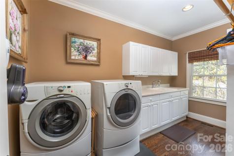 172 Sunny Ridge Road Hendersonville NC 28739