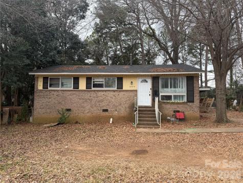2732 Alleghany Street Charlotte NC 28208