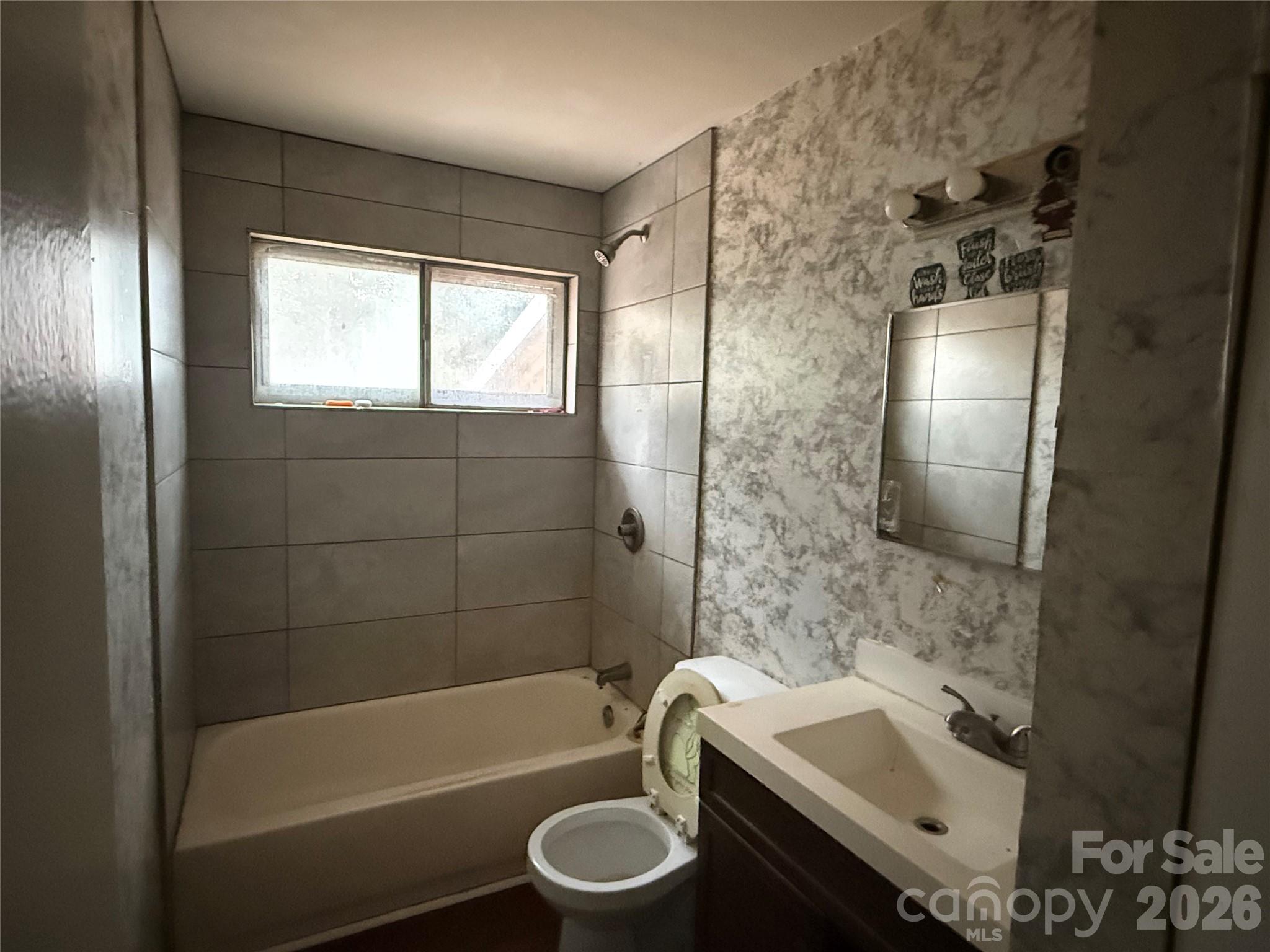 2732 Alleghany Street Charlotte NC 28208