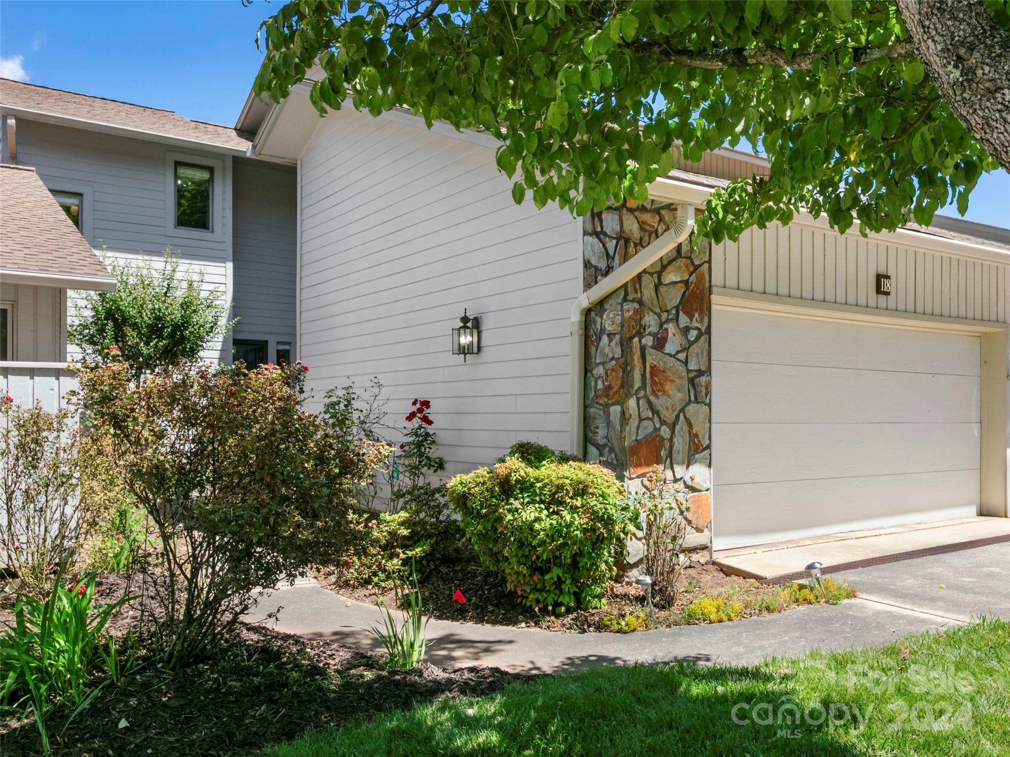 118 Deerlake Drive Asheville NC 28803