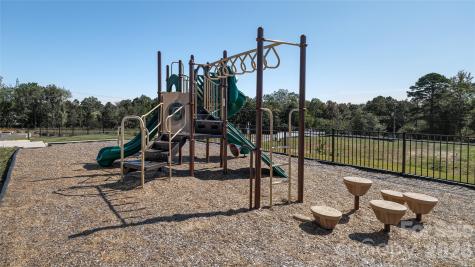 13162 Bristlehead Way Charlotte NC 28215