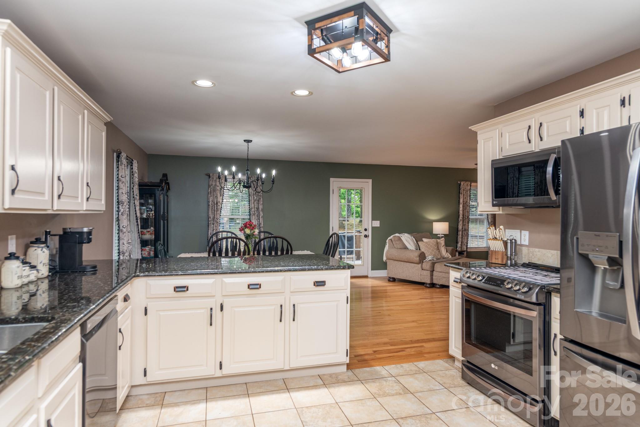 1091 Rollingwood Drive Claremont NC 28610
