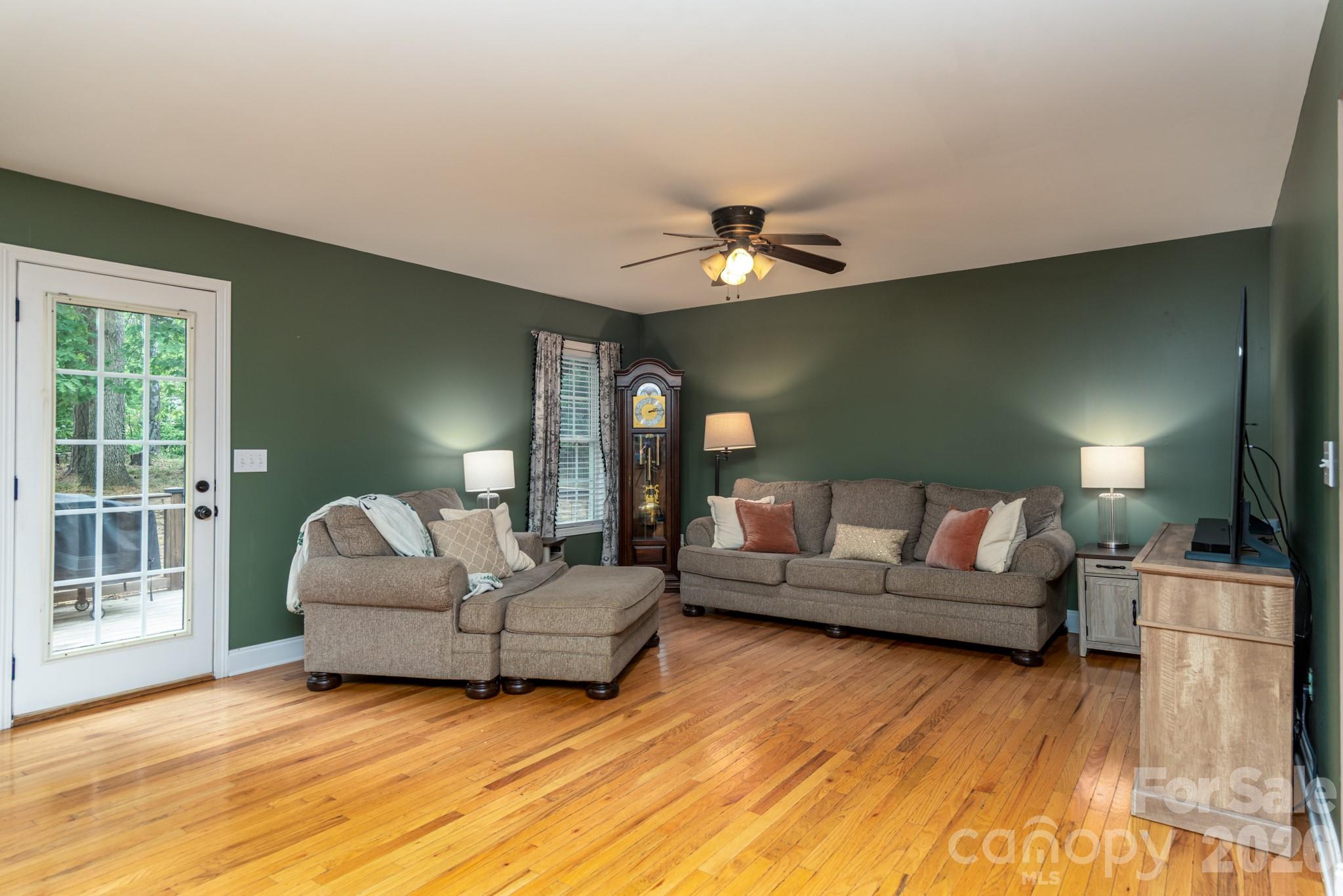 1091 Rollingwood Drive Claremont NC 28610