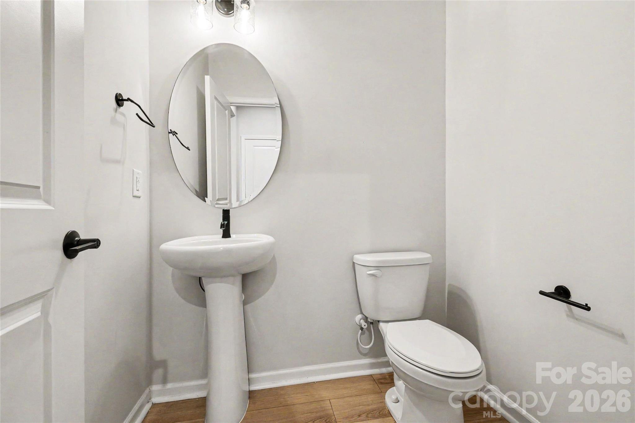 908 Kinsey Alley Charlotte NC 28217