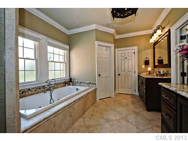7317 Baltusrol Lane Charlotte NC 28210