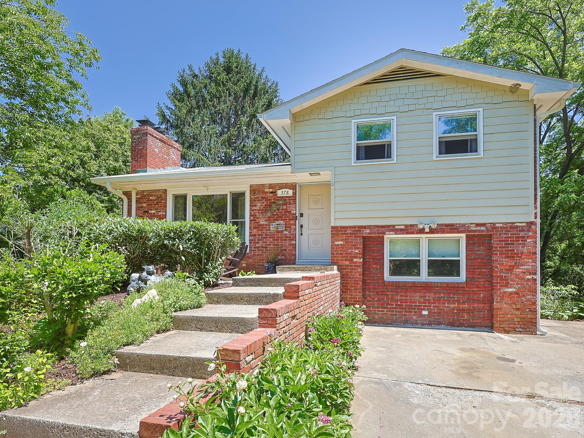 378 Dillingham Circle Asheville NC 28805