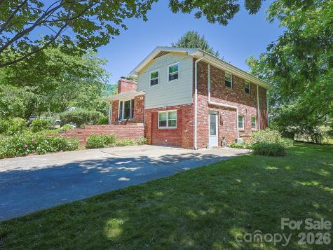 378 Dillingham Circle Asheville NC 28805