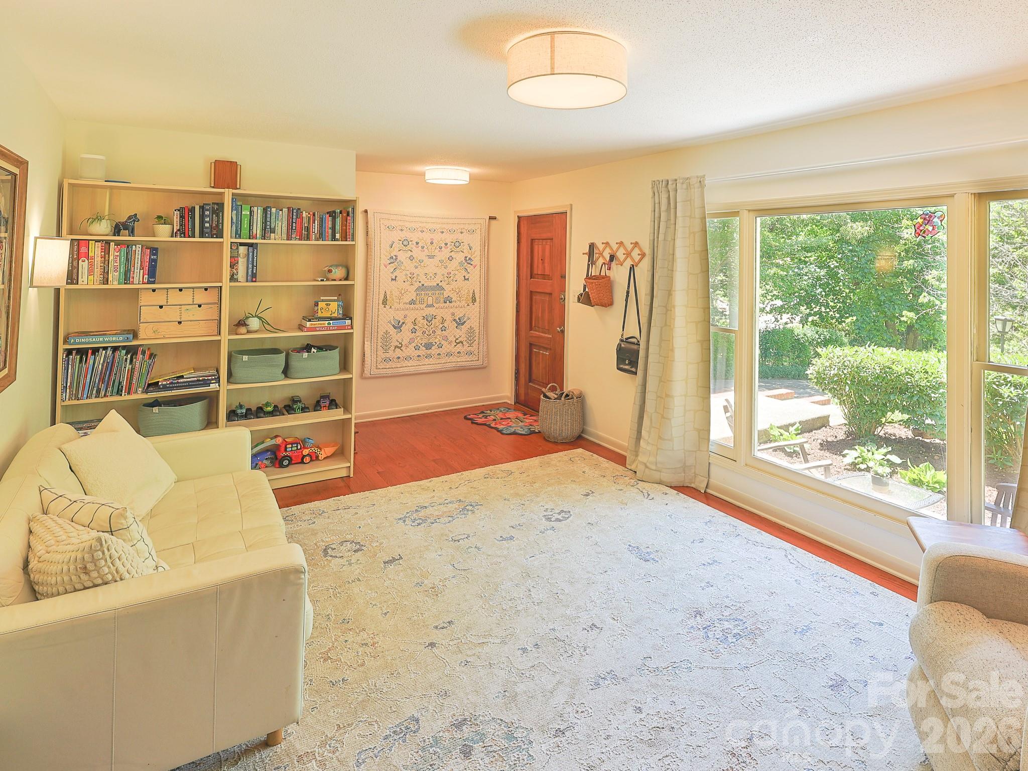 378 Dillingham Circle Asheville NC 28805
