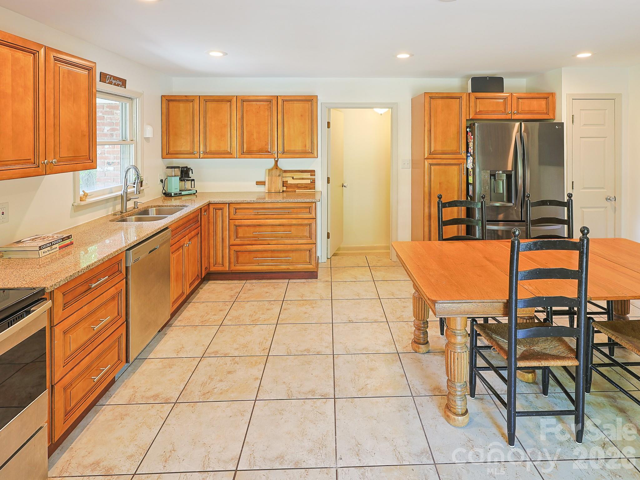 378 Dillingham Circle Asheville NC 28805