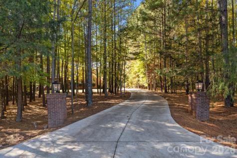 3120 King Olaf Drive Waxhaw NC 28173
