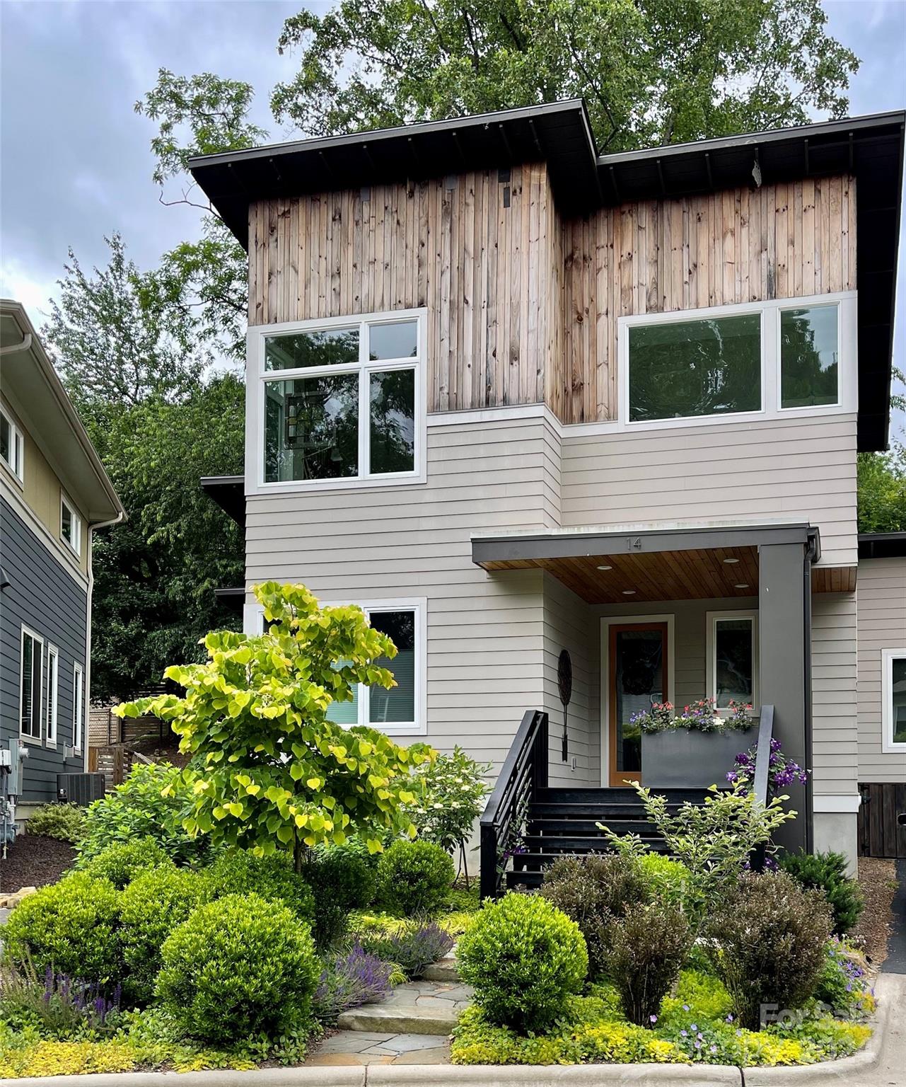 14 Mauricet Lane Asheville NC 28806