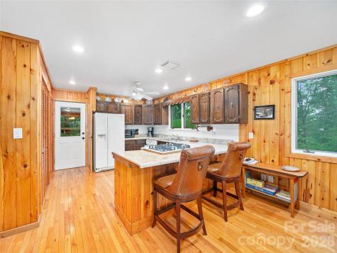 820 Wild Rose Lane Burnsville NC 28714