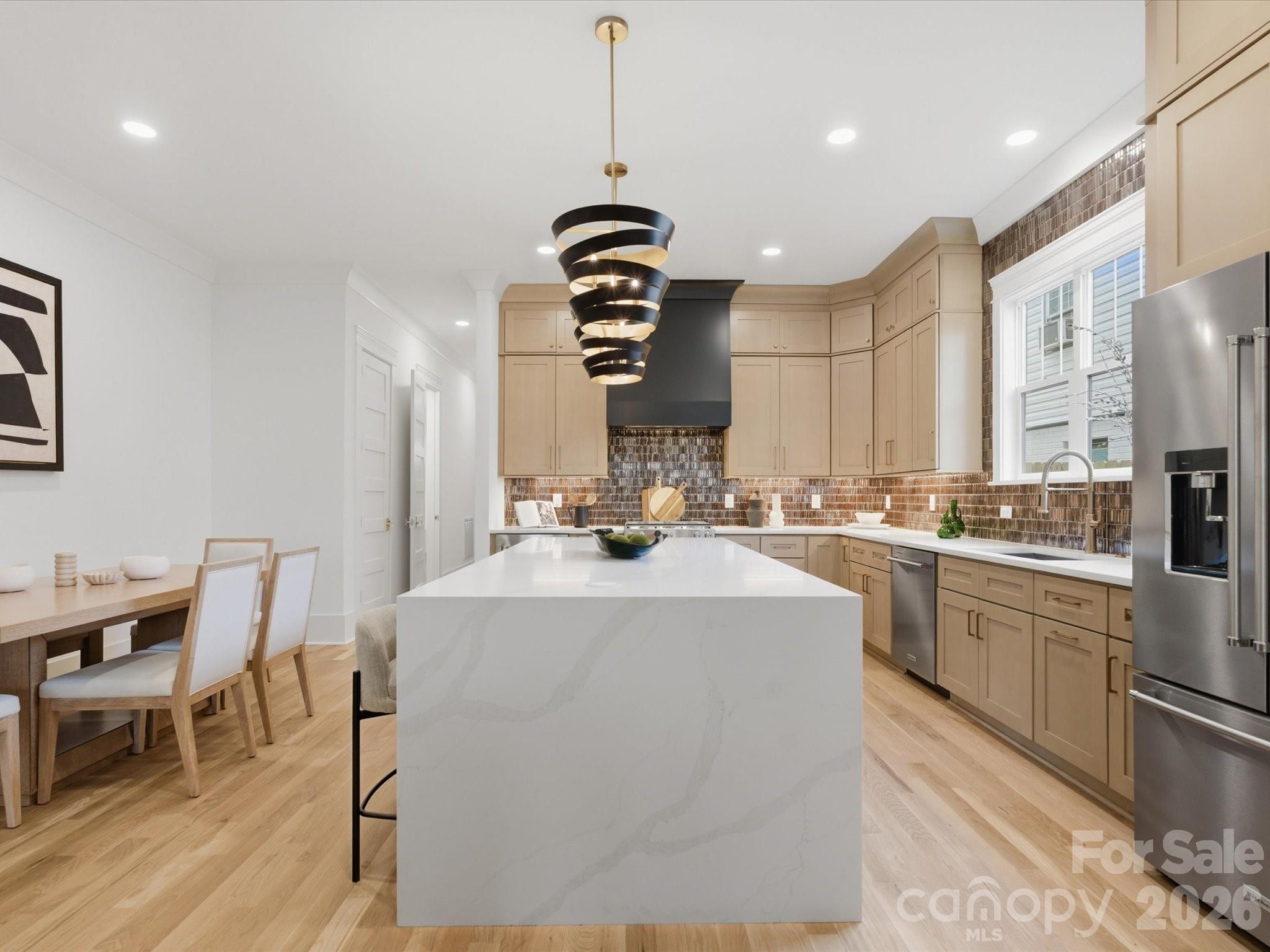 431 W Peterson Drive Charlotte NC 28203