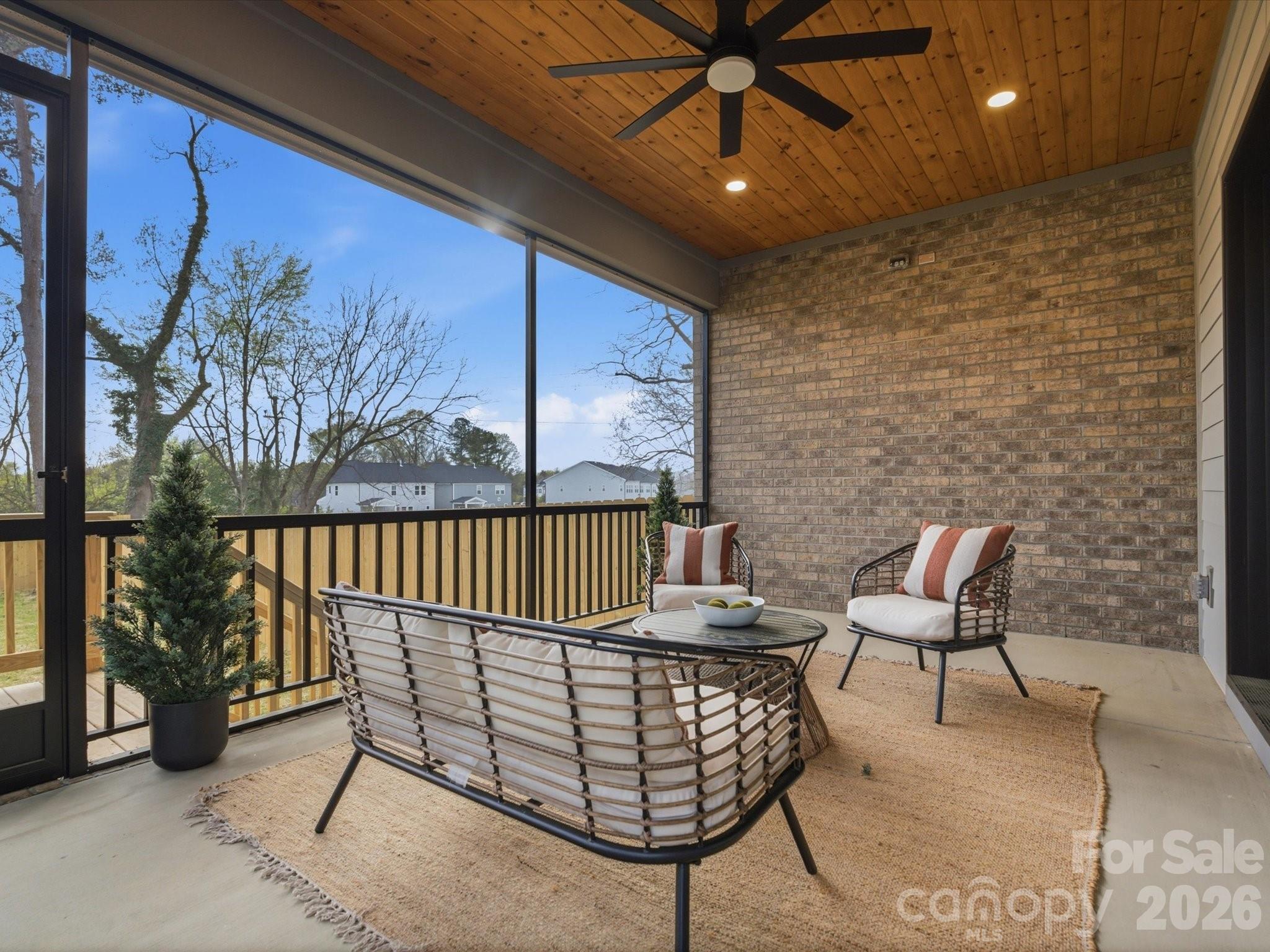 431 W Peterson Drive Charlotte NC 28203