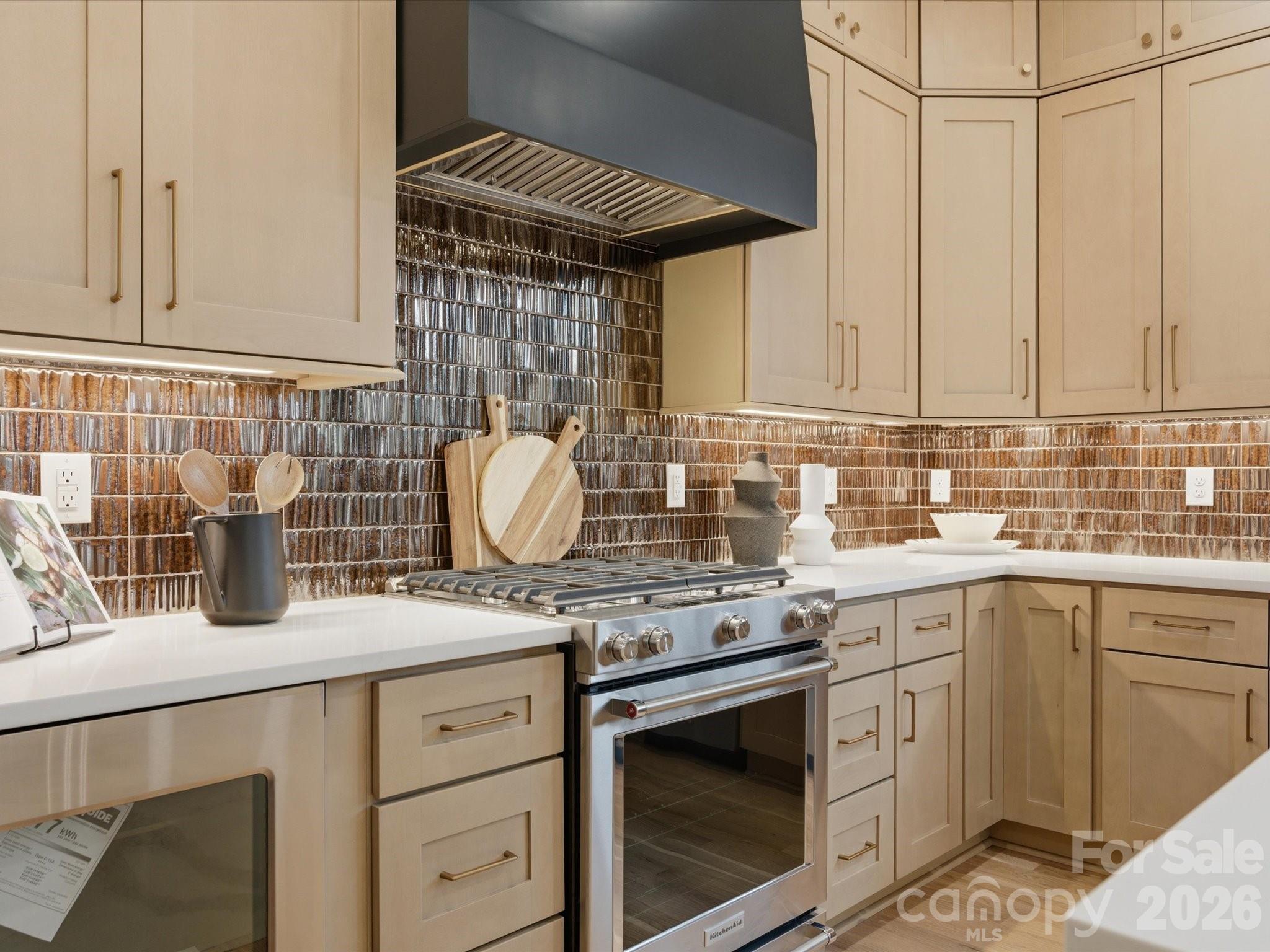 431 W Peterson Drive Charlotte NC 28203