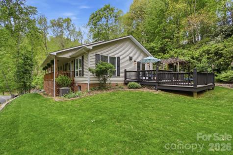 648 Cool Woods Drive Boone NC 28607