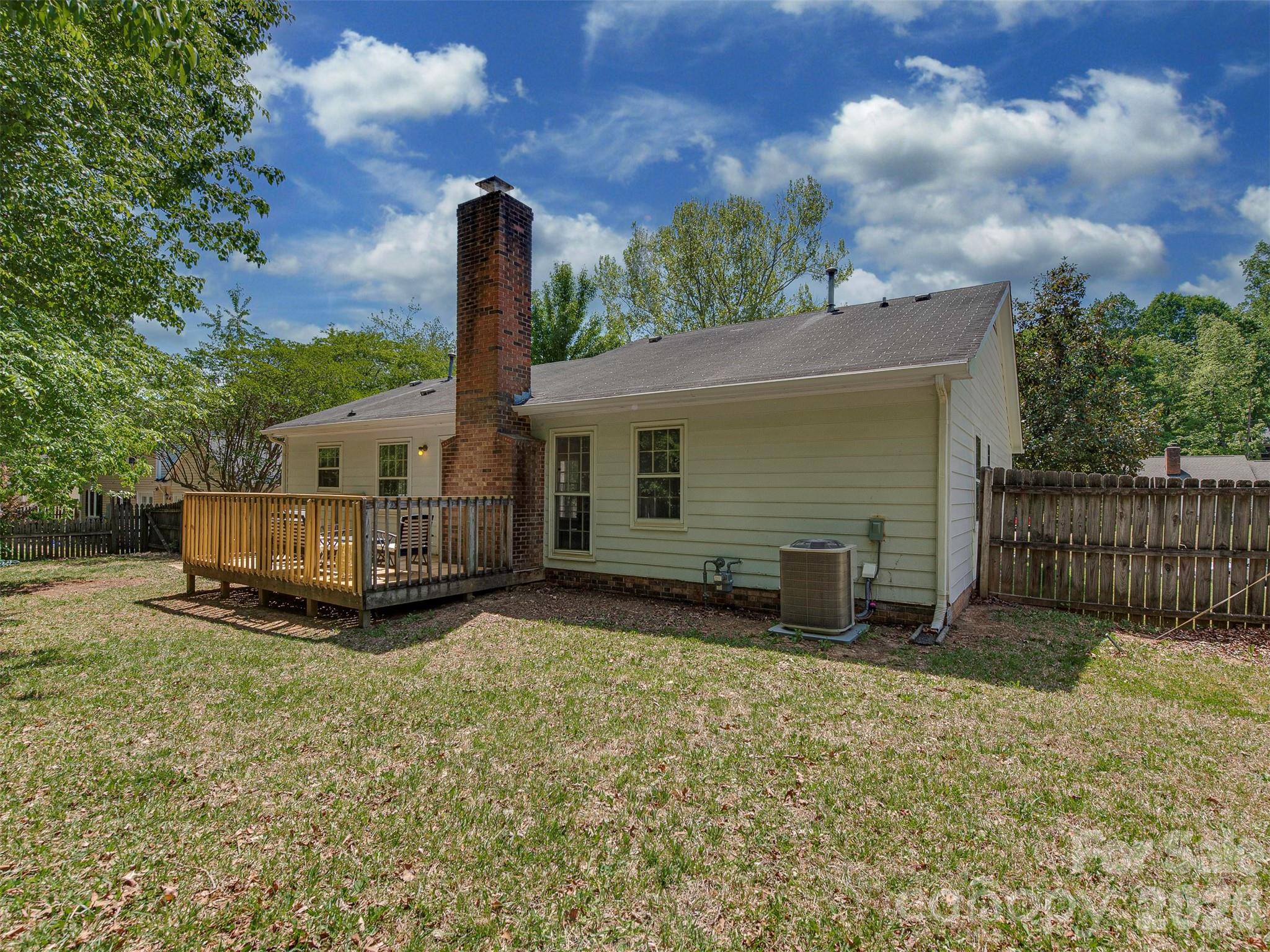 517 Fence Post Lane Matthews NC 28105