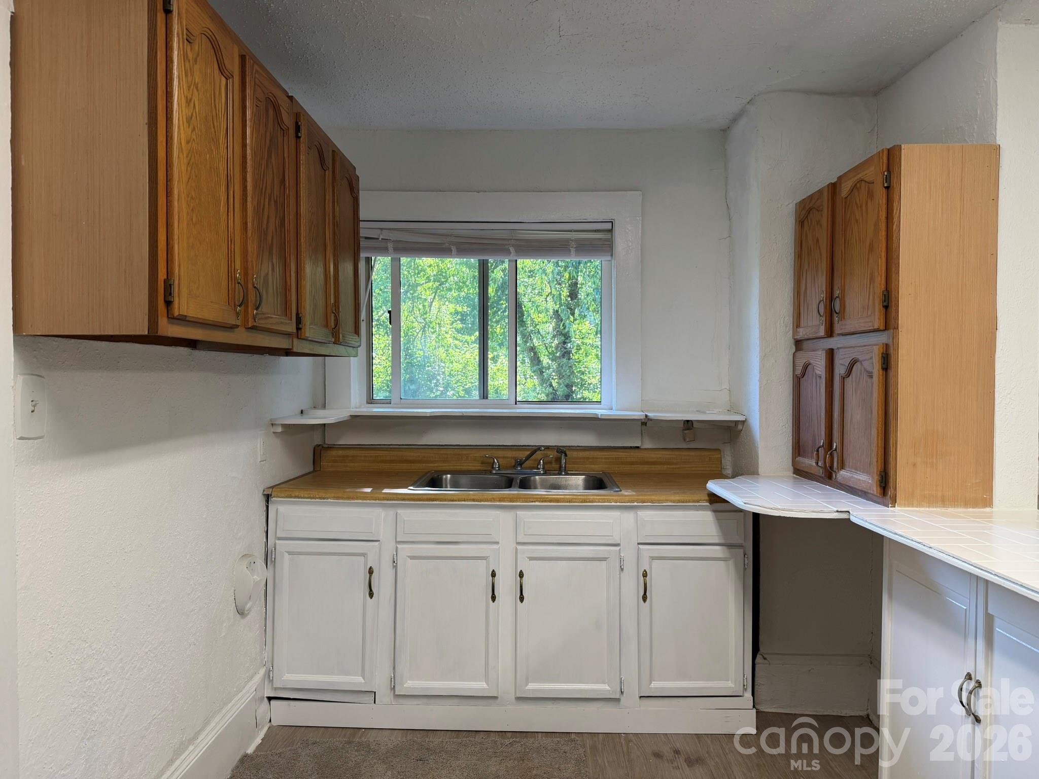 41 Oak Hill Drive Asheville NC 28806