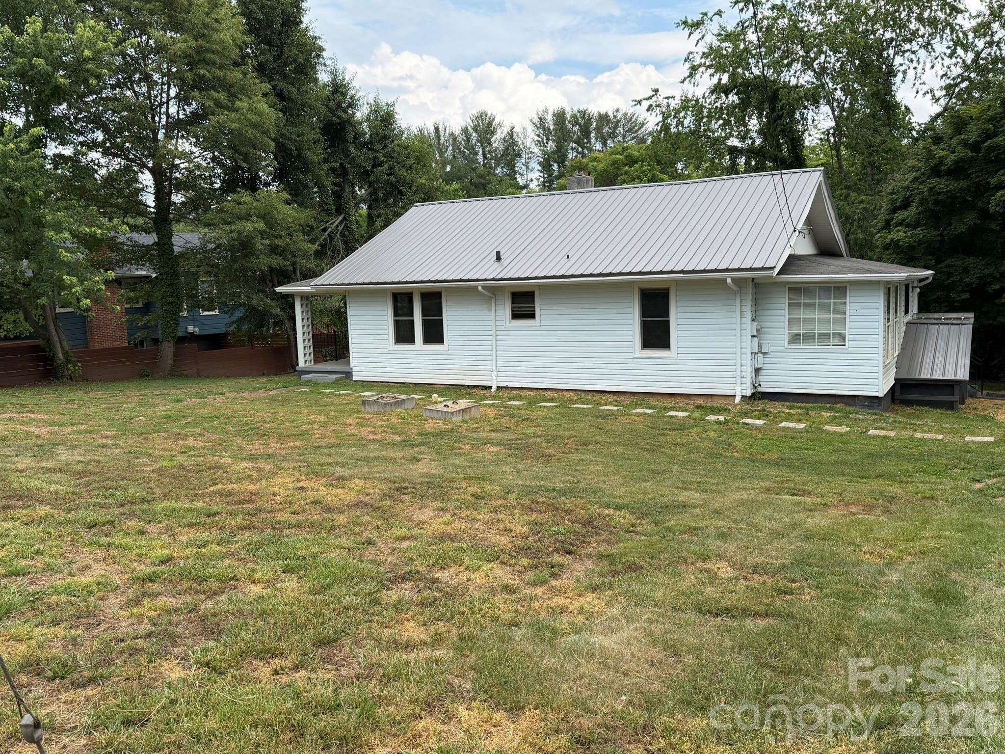 41 Oak Hill Drive Asheville NC 28806