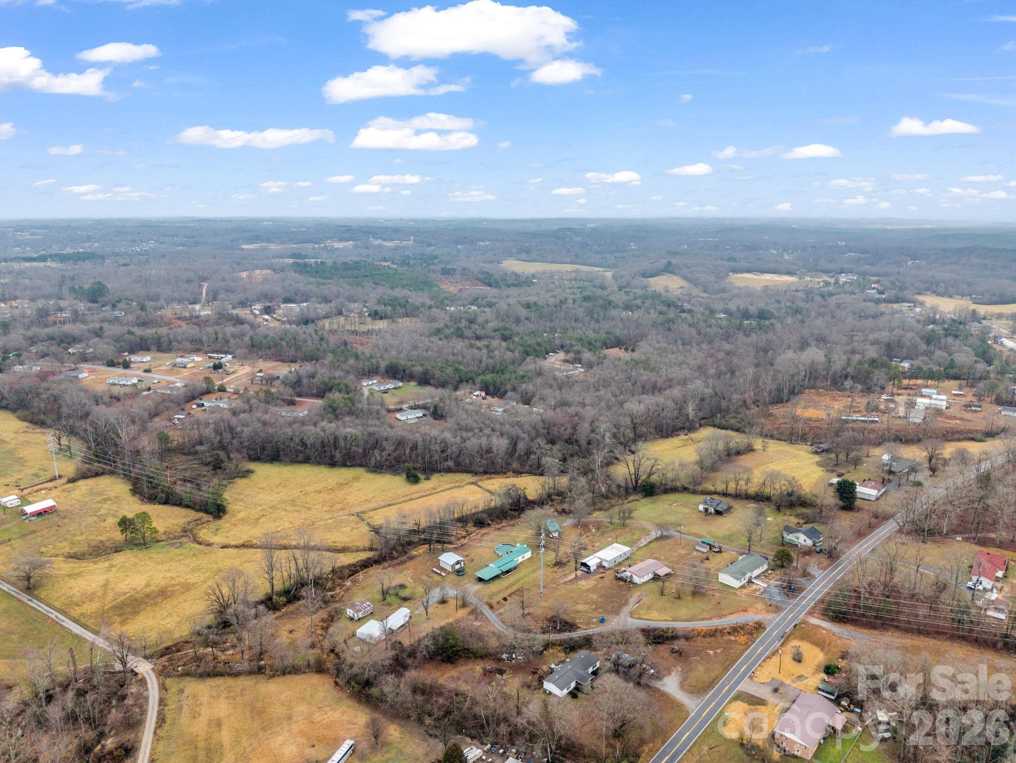 827 Old Henrietta Road Forest City NC 28043