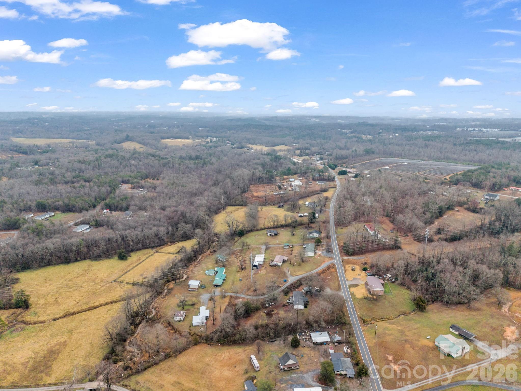 827 Old Henrietta Road Forest City NC 28043
