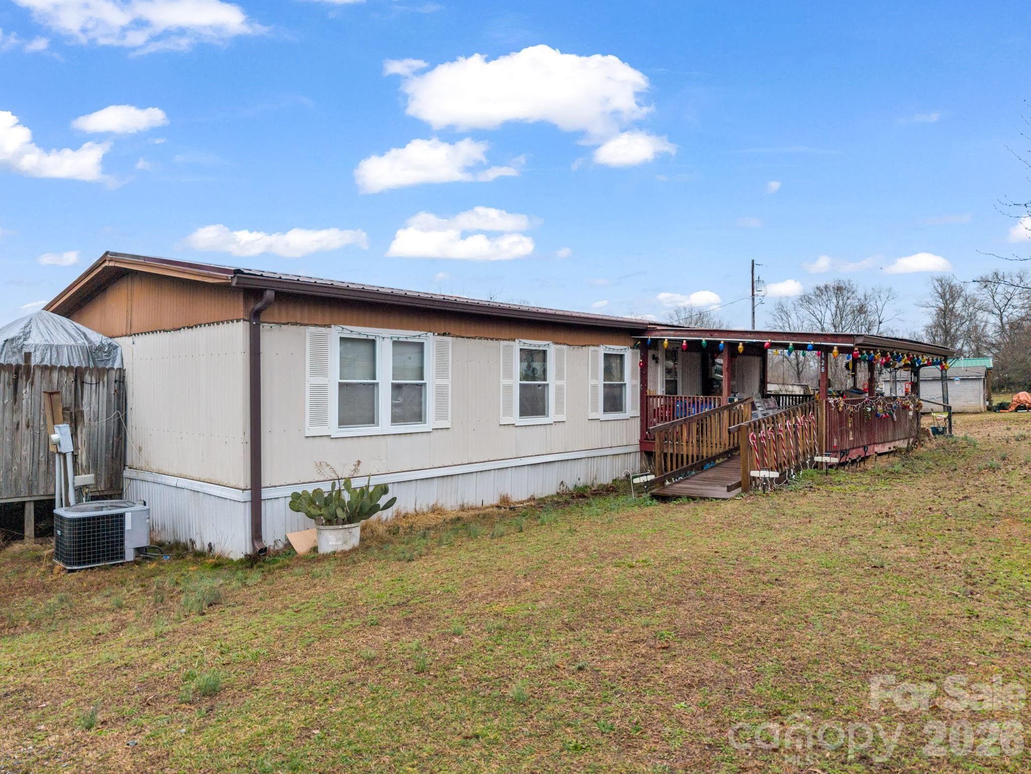 827 Old Henrietta Road Forest City NC 28043